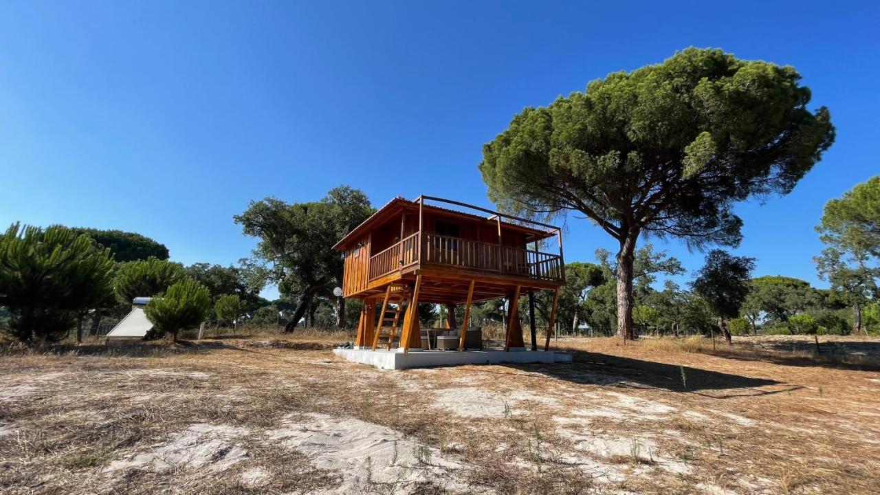 Suspended Wooden House - Monte Da Cortica Villa Águas de Moura Exterior foto